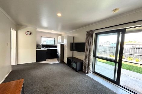 Photo of property in 7 Sunningdale Street, Wattle Downs, Auckland, 2103