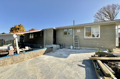 Photo of property in 102 Champion Street, Cannons Creek, Porirua, 5024