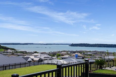 Photo of property in 8 Kuaka Rise, Omokoroa, 3114