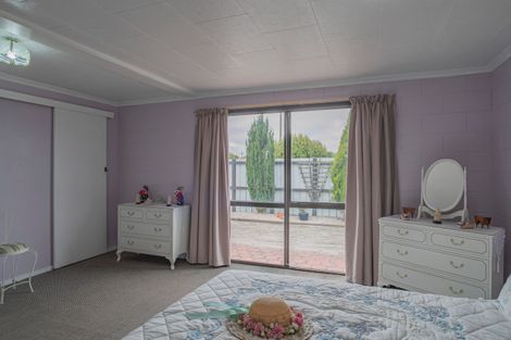 Photo of property in 76 Arthur Street, Seaview, Timaru, 7910