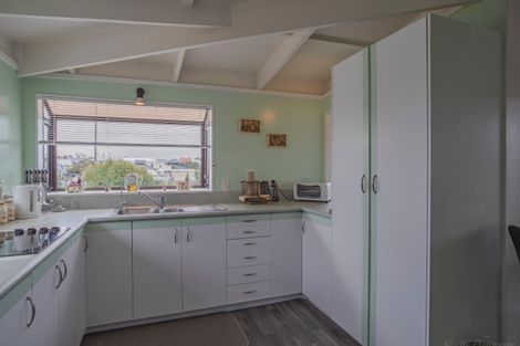 Photo of property in 76 Arthur Street, Seaview, Timaru, 7910