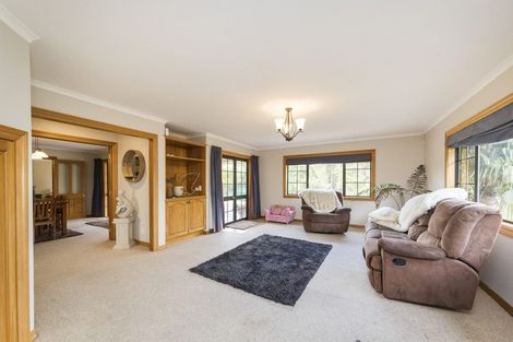 Photo of property in 116 Pacific Drive, Fitzherbert, Palmerston North, 4410