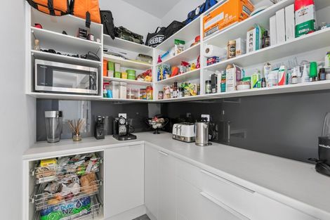 Photo of property in 2 Makura Drive, Papamoa Beach, Papamoa, 3118