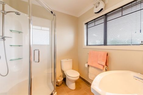 Photo of property in 34 Gandalf Crescent, Paraparaumu, 5032