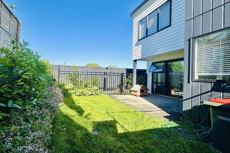 Photo of property in 1090a Great North Road, Point Chevalier, Auckland, 1022