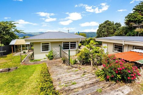Photo of property in 111 Miromiro Road, Normandale, Lower Hutt, 5010