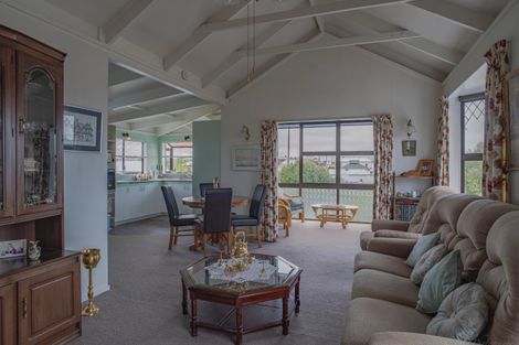 Photo of property in 76 Arthur Street, Seaview, Timaru, 7910