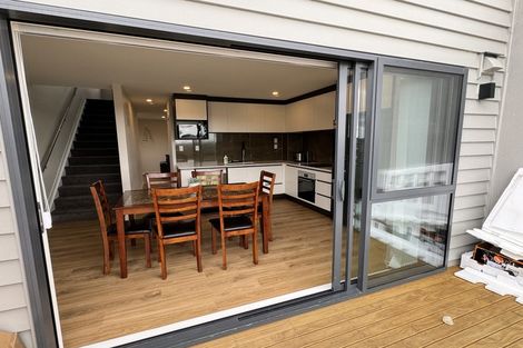 Photo of property in 309 Don Buck Road, Massey, Auckland, 0614