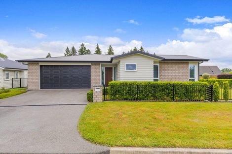 Photo of property in 2 Bastille Court, Rangatira Park, Taupo, 3330