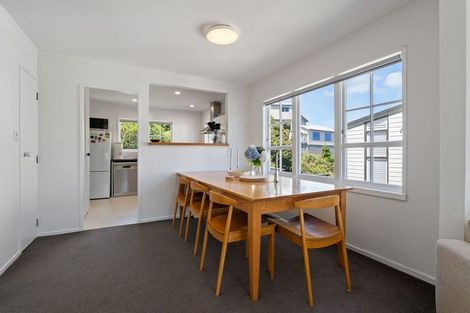 Photo of property in 24a Parklands Drive, Karori, Wellington, 6012