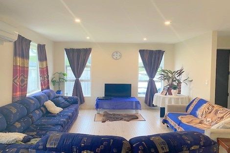 Photo of property in 38 Ballintoy Park Drive, Welcome Bay, Tauranga, 3175