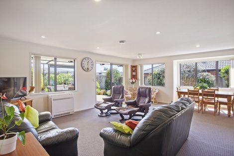 Photo of property in 12 Hoggard Place, Katikati, 3129