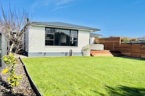 Photo of property in 35 Toorak Avenue, Avonhead, Christchurch, 8042