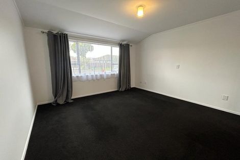Photo of property in 2a Pinedale Place, Henderson, Auckland, 0610