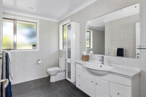 Photo of property in 1137 Port Albert Road, Port Albert, Wellsford, 0973