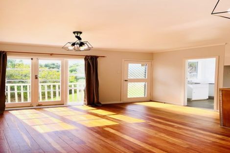 Photo of property in 57 Savoy Road, Glen Eden, Auckland, 0602