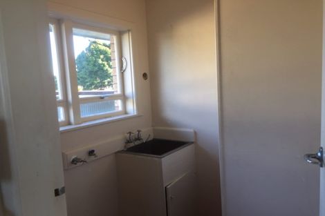 Photo of property in 196 Waimumu Road, Massey, Auckland, 0614