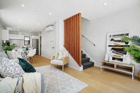 Photo of property in 2/892 High Street, Avalon, Lower Hutt, 5011