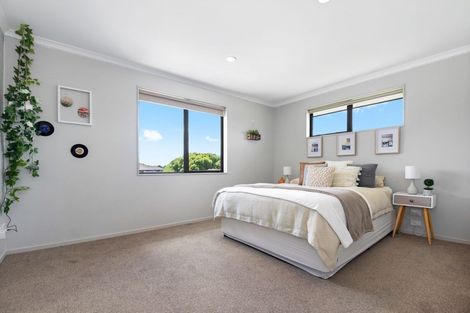 Photo of property in 8 Beckham Close, Grandview Heights, Hamilton, 3200