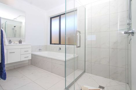 Photo of property in 22 Nellie Drive, Kumeu, 0810