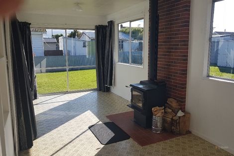 Photo of property in 58 Wilkin Street, Waimate, 7924