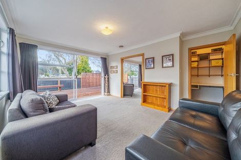 Photo of property in 13 Oxford Crescent, Ebdentown, Upper Hutt, 5018