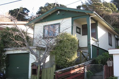 Photo of property in 21 Upper Bourke Street, Kilbirnie, Wellington, 6022