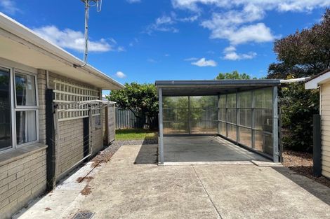 Photo of property in 27 Meadowbrook Drive, Cloverlea, Palmerston North, 4412