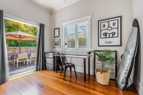 Photo of property in 1/2 Tennyson Street, Northcote Point, Auckland, 0627
