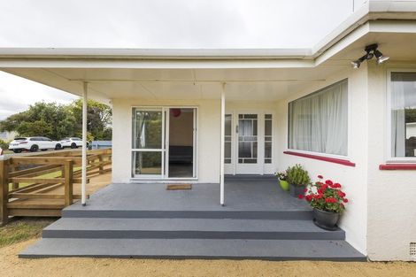 Photo of property in 32 Thomson Street, West End, Palmerston North, 4412