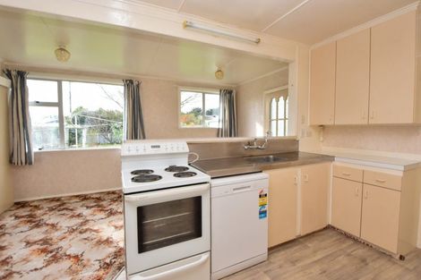 Photo of property in 25 Diamond Street, Carterton, 5713