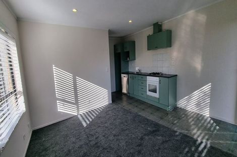 Photo of property in 1 Ardee Close, East Tamaki, Auckland, 2016