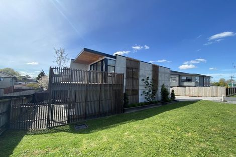 Photo of property in 1/49 Ohaupo Road, Melville, Hamilton, 3206