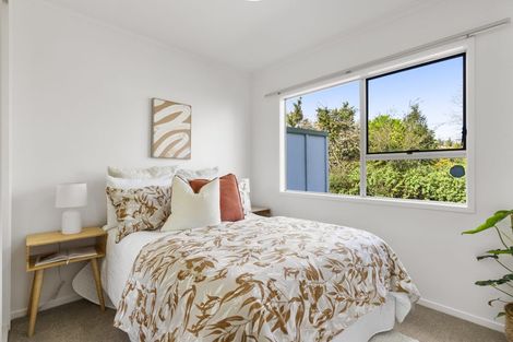 Photo of property in 1/8 Drome View Place, Beach Haven, Auckland, 0626