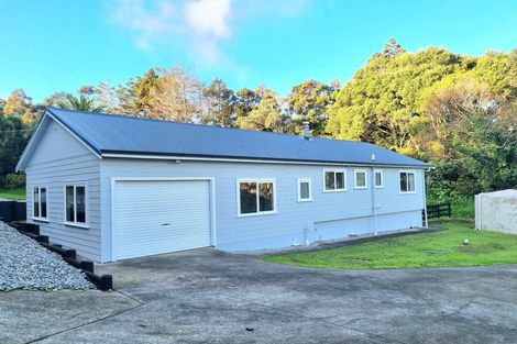 Photo of property in 388 Muriwai Road, Waimauku, 0881