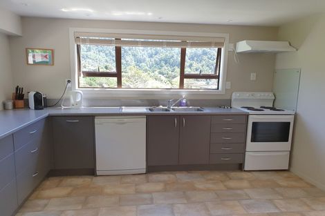 Photo of property in 9 Rata Street, Duncan Bay, Tennyson Inlet, 7195