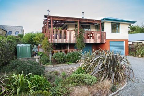 Photo of property in 5 James Drive, Diamond Harbour, Lyttelton, 8971