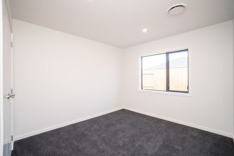 Photo of property in 28 Freedom Drive, Kelvin Grove, Palmerston North, 4414