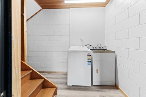 Photo of property in 17 Ballantrae Place, Highlands Park, New Plymouth, 4312