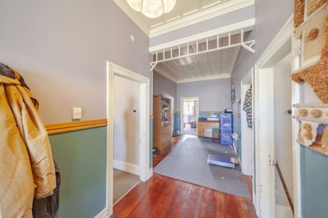 Photo of property in 180 Wellesley Road, Napier South, Napier, 4110