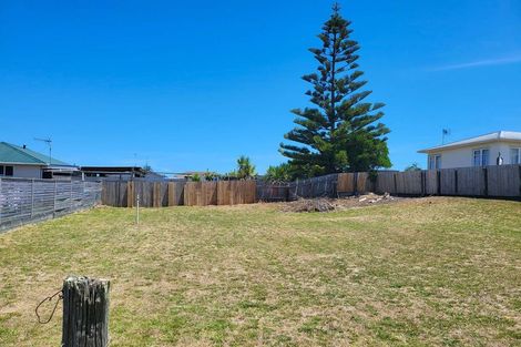 Photo of property in 9 Laird Street, Castlecliff, Wanganui, 4501