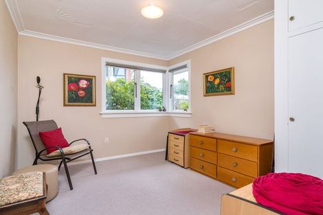 Photo of property in 21 Honeystone Street, Helensburgh, Dunedin, 9010