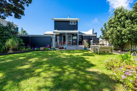 Photo of property in 21 Te Kapua Street, Oakura, Hikurangi, 0184