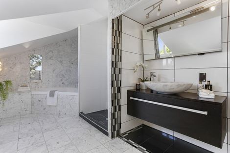 Photo of property in 60 Princes Street, Northcote Point, Auckland, 0627