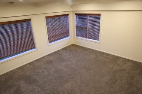 Photo of property in 3/16 Fowler Street, Northcote, Auckland, 0627