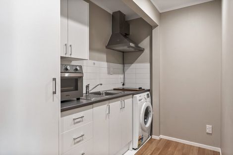 Photo of property in 11 Seakens Way, Glen Eden, Auckland, 0602