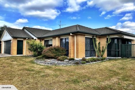 Photo of property in 34 The Gardens Drive, Papamoa Beach, Papamoa, 3118