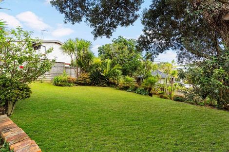 Photo of property in 438 Beach Road, Murrays Bay, Auckland, 0630