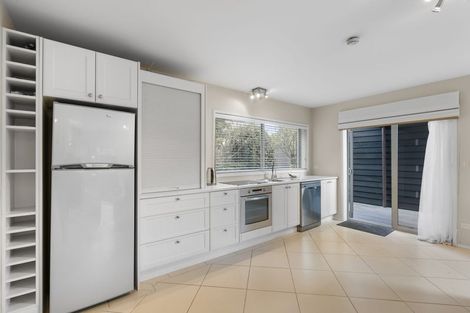 Photo of property in 158 Bleakhouse Road, Mellons Bay, Auckland, 2014