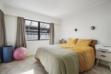 Photo of property in 1/47 Savoy Road, Glen Eden, Auckland, 0602